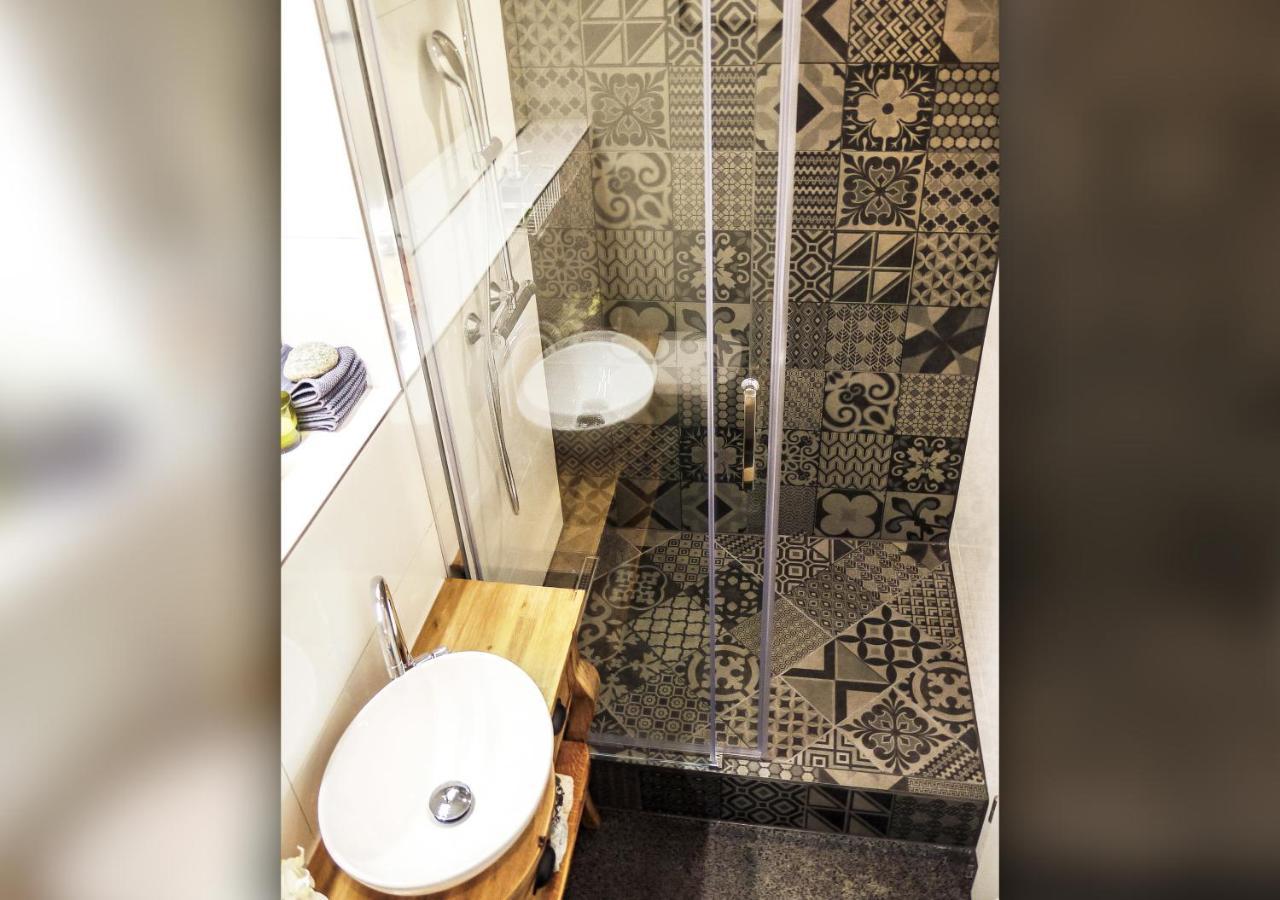 Comfort And Style In City Center With Ensuite Bathroom On Schaafenstrasse Köln Ngoại thất bức ảnh